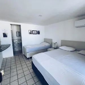 E Free Surf Hostal